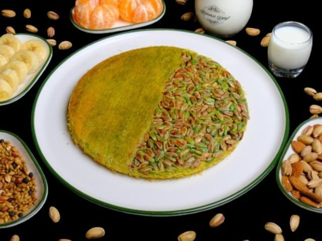 Peynirli Yarı Fıstıkzade Yarı Hasır Künefe